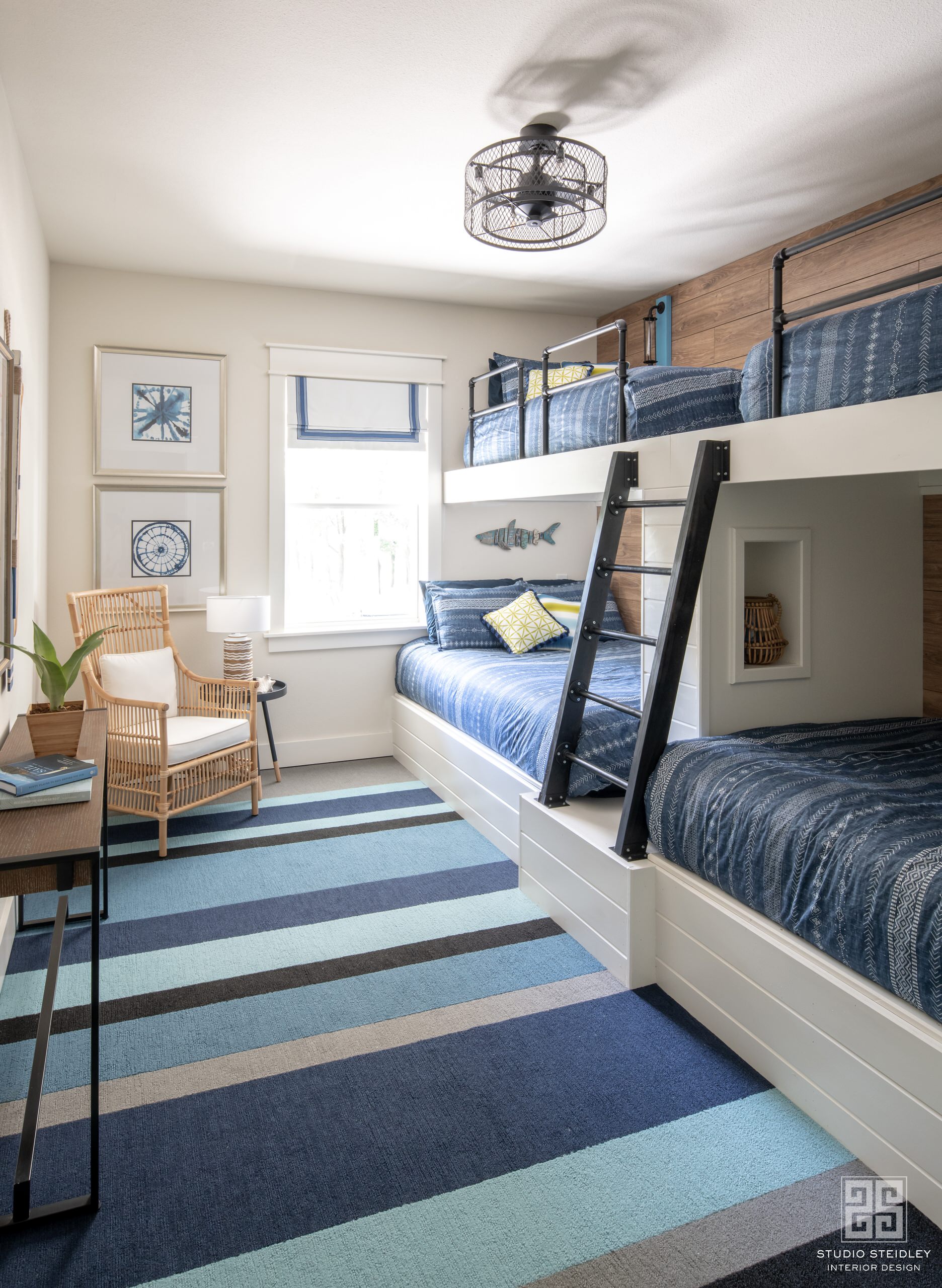 75 Beautiful Modern Bedroom Pictures Ideas April 2021 Houzz