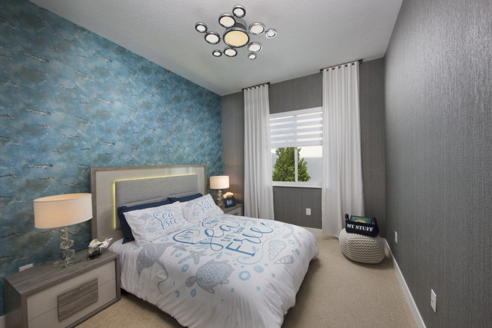 Bedroom - mid-sized modern guest carpeted and beige floor bedroom idea in Miami with blue walls