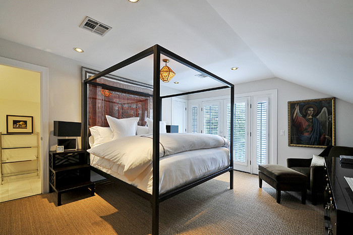 Inspiration for a contemporary bedroom in Houston.