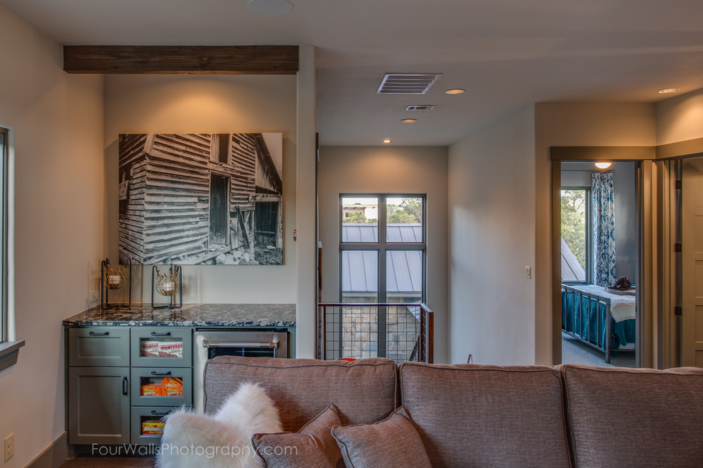 Laurel Haven Homes Award Winning Luxury Home on Lake Travis Montagne