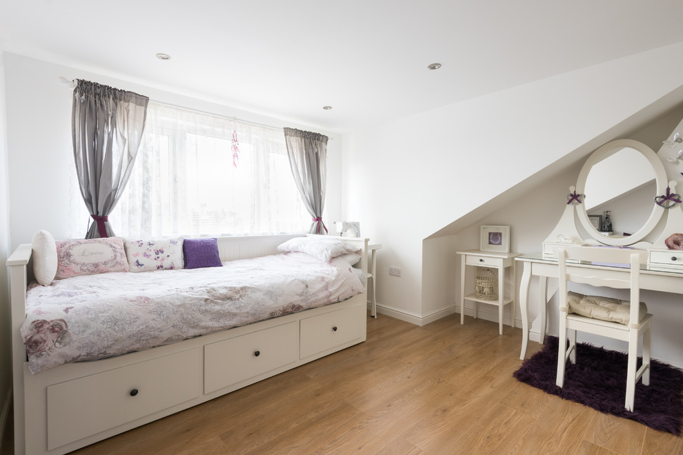 Design ideas for a medium sized contemporary bedroom in Glasgow.