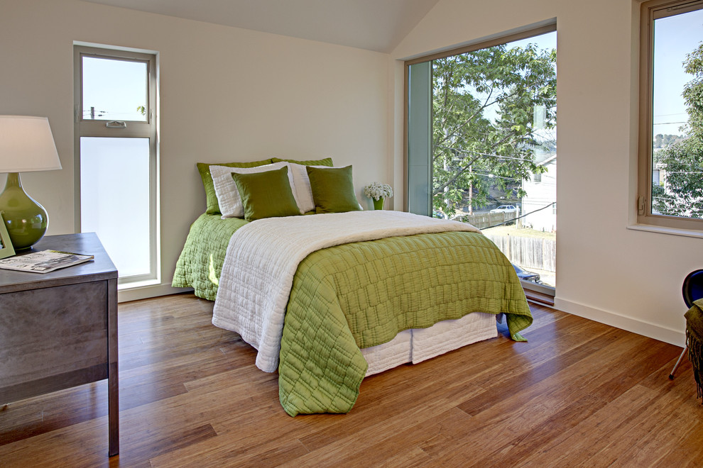 Example of a minimalist bedroom design in Seattle