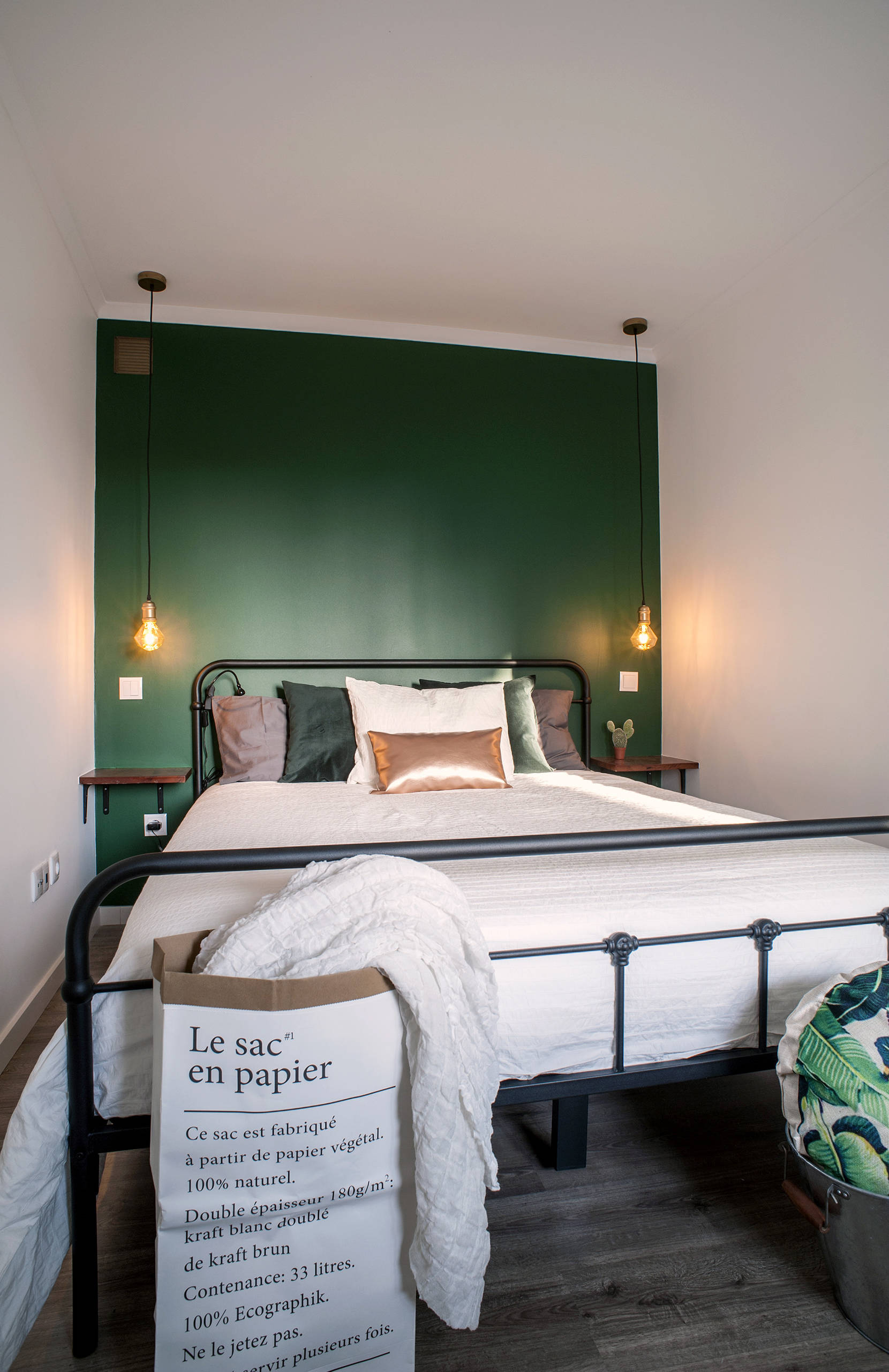 75 Beautiful Small Bedroom With Green Walls Pictures Ideas April 2021 Houzz