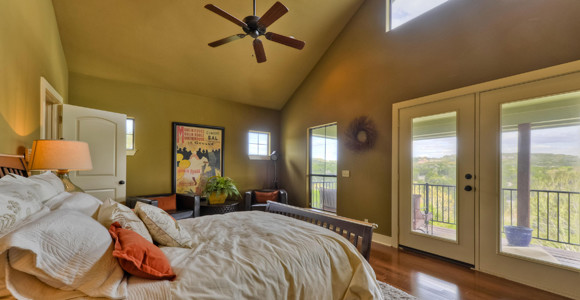 Photo of a classic bedroom in Austin.