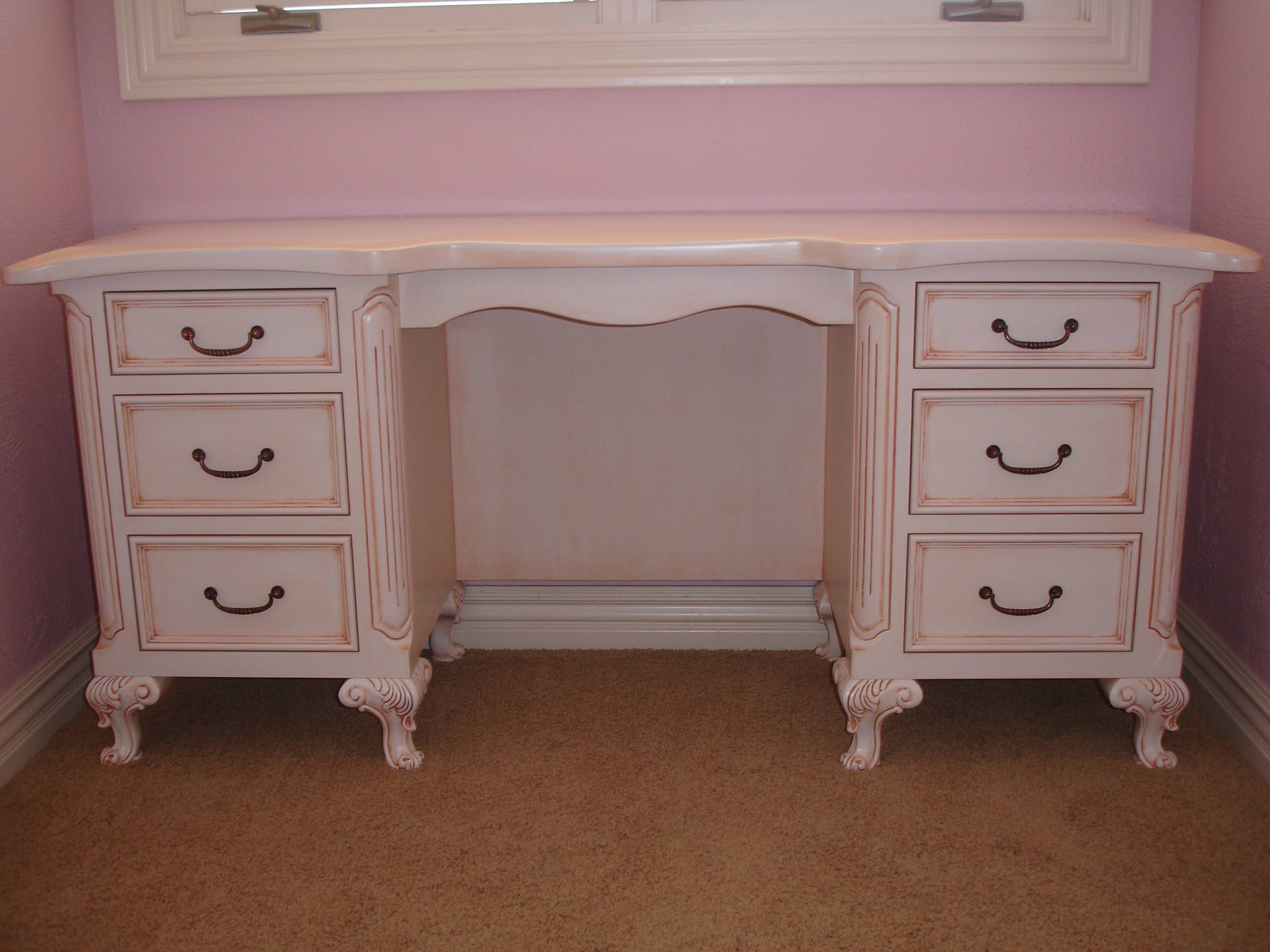 dressing table for teenage girl