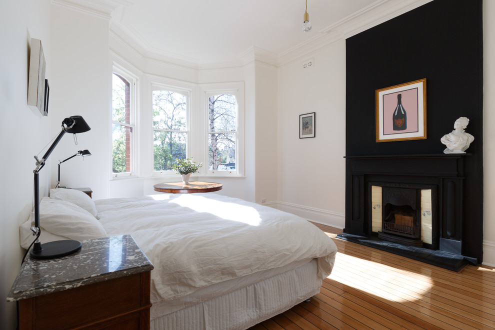 Inspiration for a classic bedroom in Hobart.