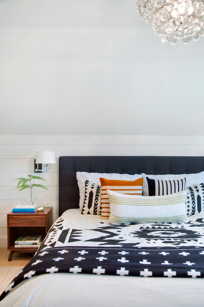 ミネアポリスにあるコンテンポラリースタイルのおしゃれな寝室 (照明)