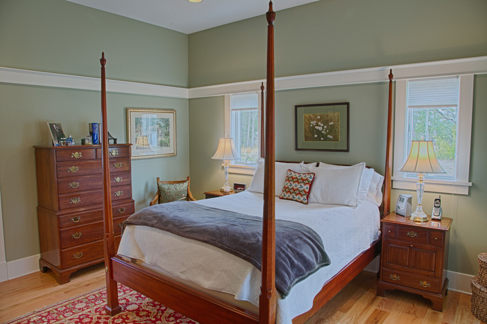 Example of a country bedroom design in Richmond