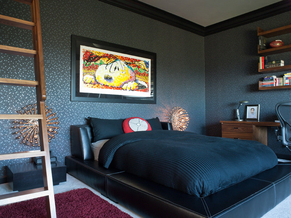 Cette image montre une chambre avec moquette design avec un mur bleu et aucune cheminée.