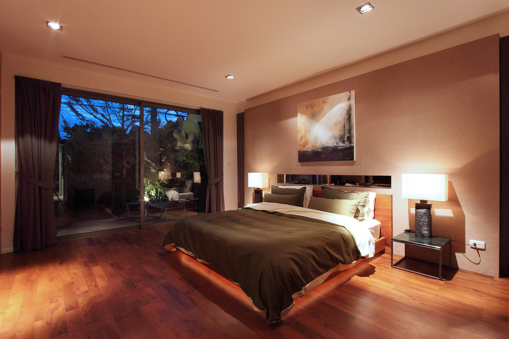 Design ideas for a world-inspired bedroom in Singapore.