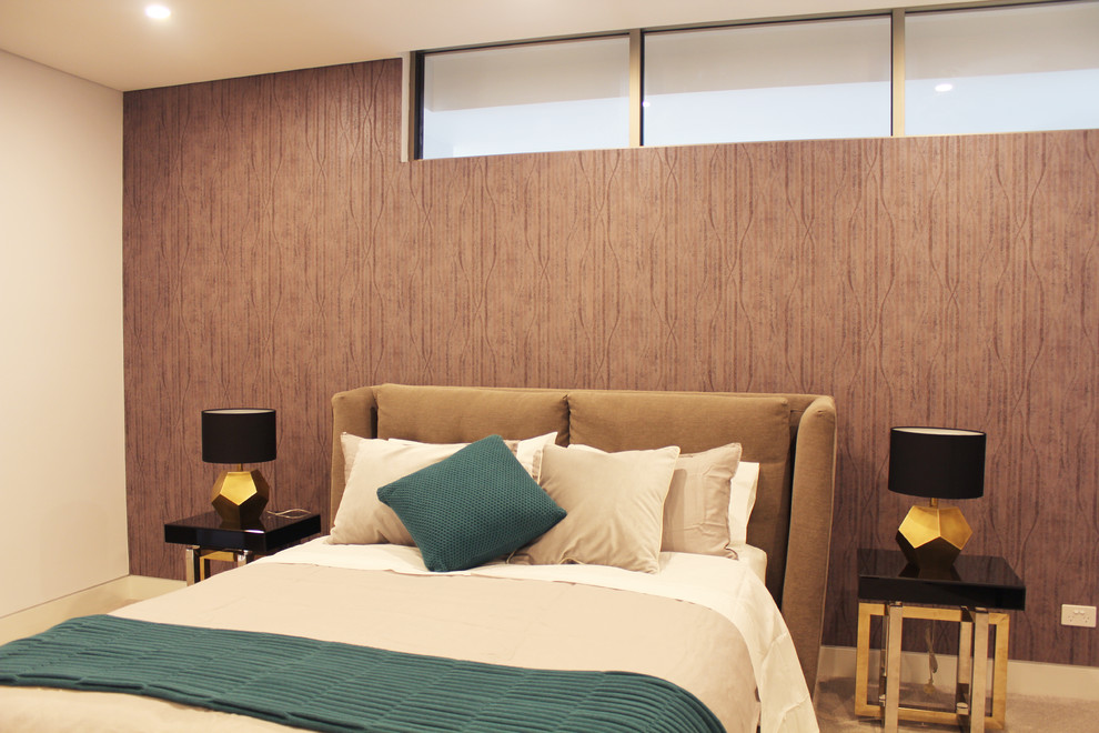 Diseño de habitación de invitados moderna de tamaño medio con paredes blancas, moqueta y suelo gris