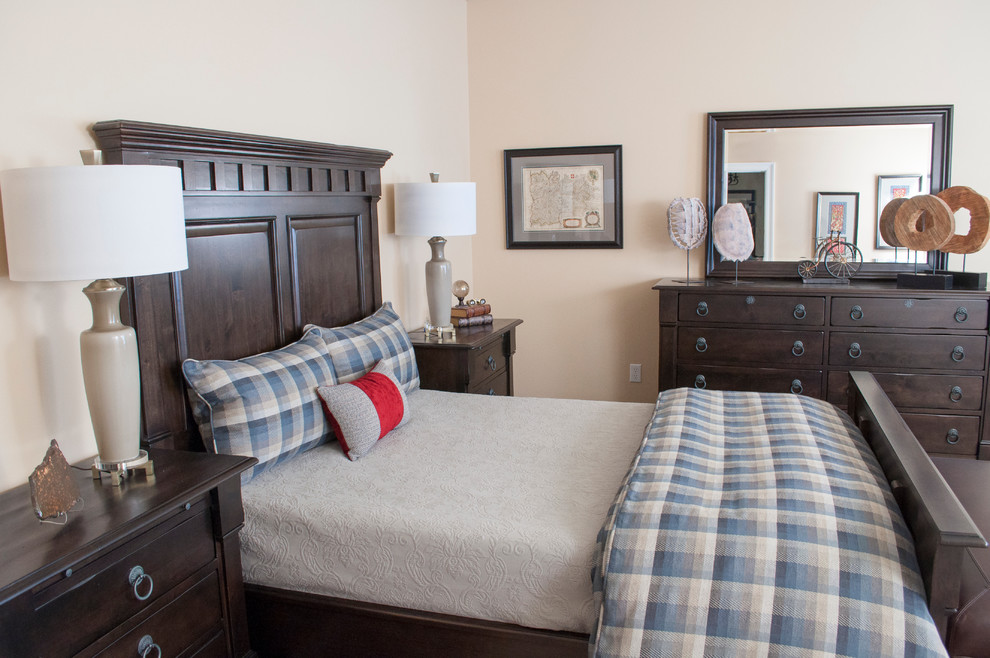 Photo of a medium sized traditional master bedroom in Orlando.