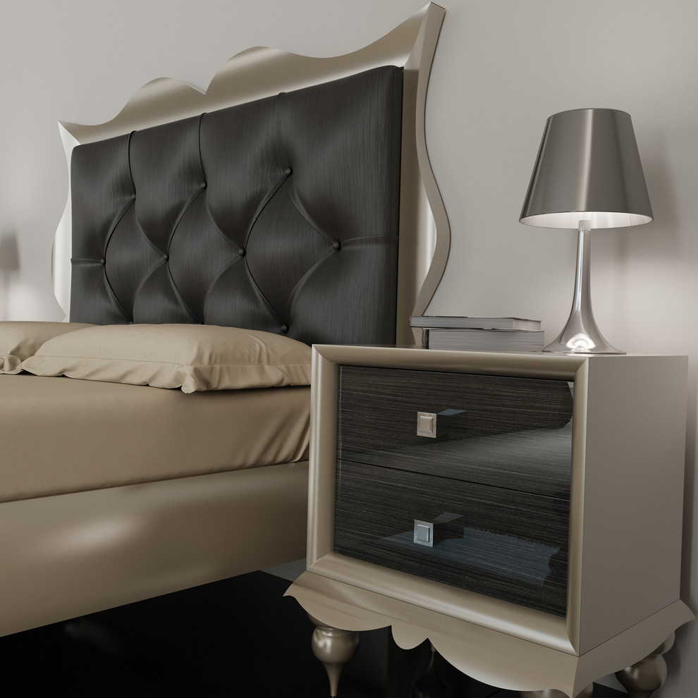 На фото: спальня среднего размера на антресоли в современном стиле