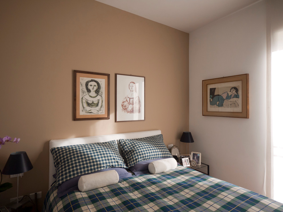 Idee per una camera da letto tradizionale di medie dimensioni