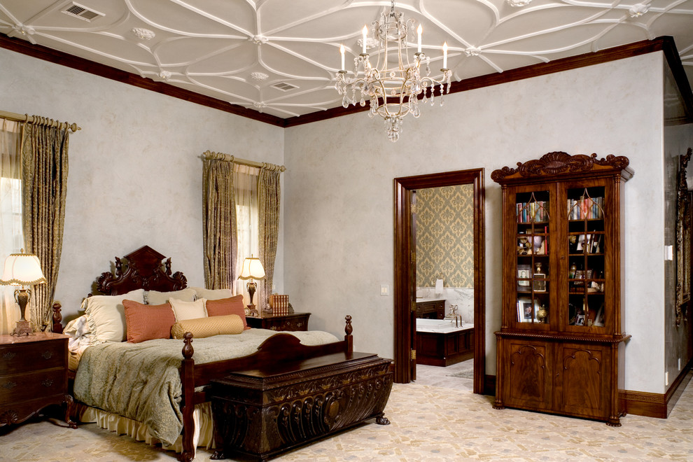 Bedroom - traditional bedroom idea in Austin with beige walls