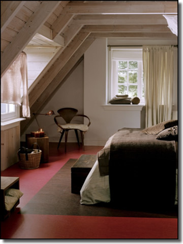 Foto di una camera da letto stile loft moderna di medie dimensioni con pareti bianche