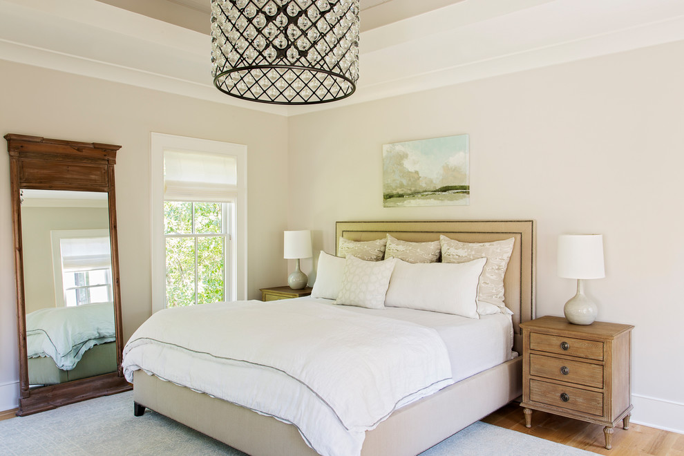 Example of a bedroom design in Charleston