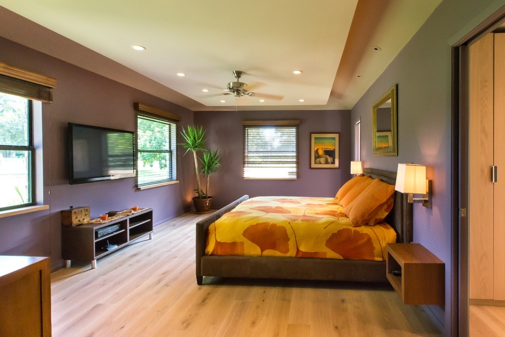 Bedroom - mid-sized contemporary master light wood floor bedroom idea in Tampa with purple walls and no fireplace