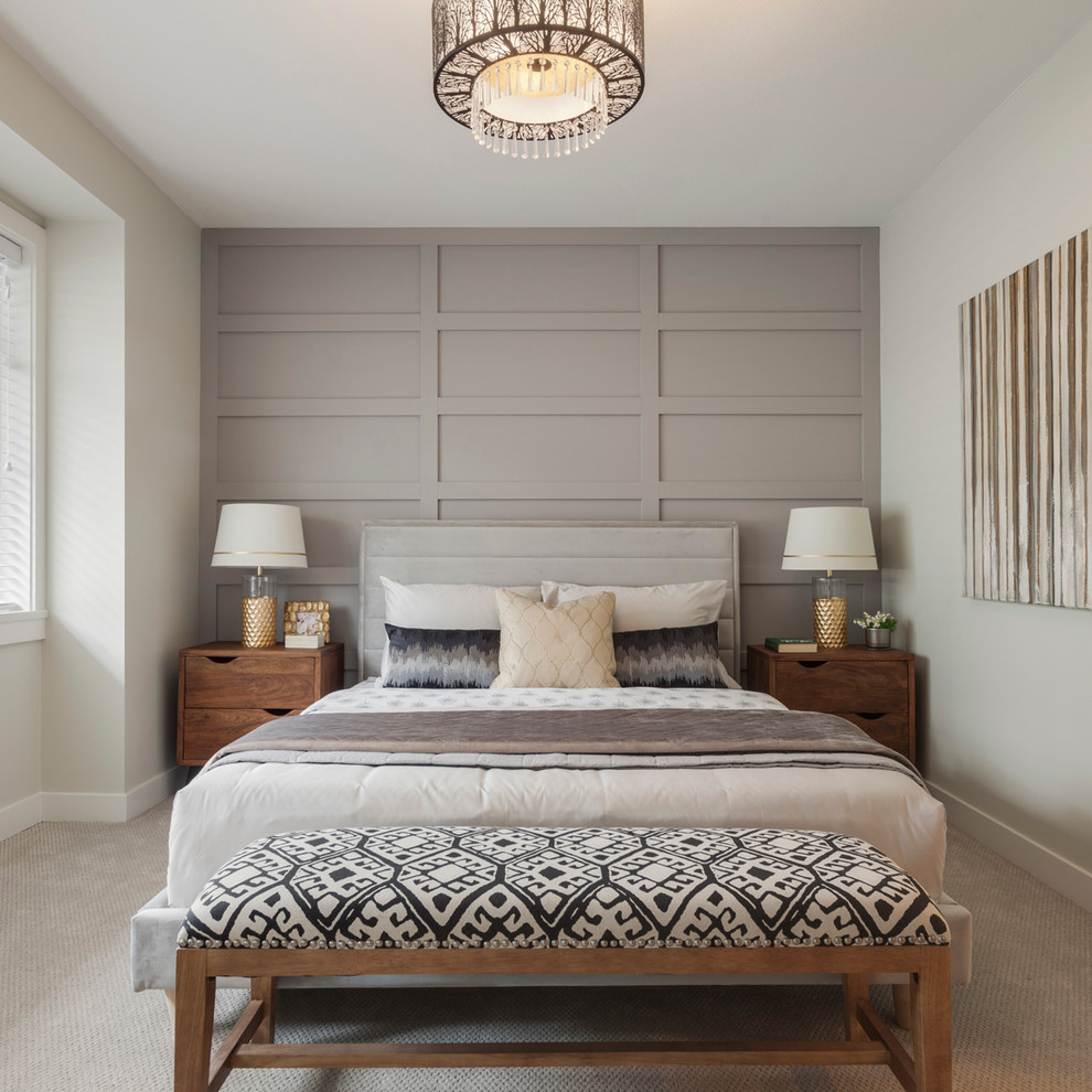 バンクーバーにあるトランジショナルスタイルのおしゃれな寝室 (グレーの壁、カーペット敷き、グレーの床) のインテリア
