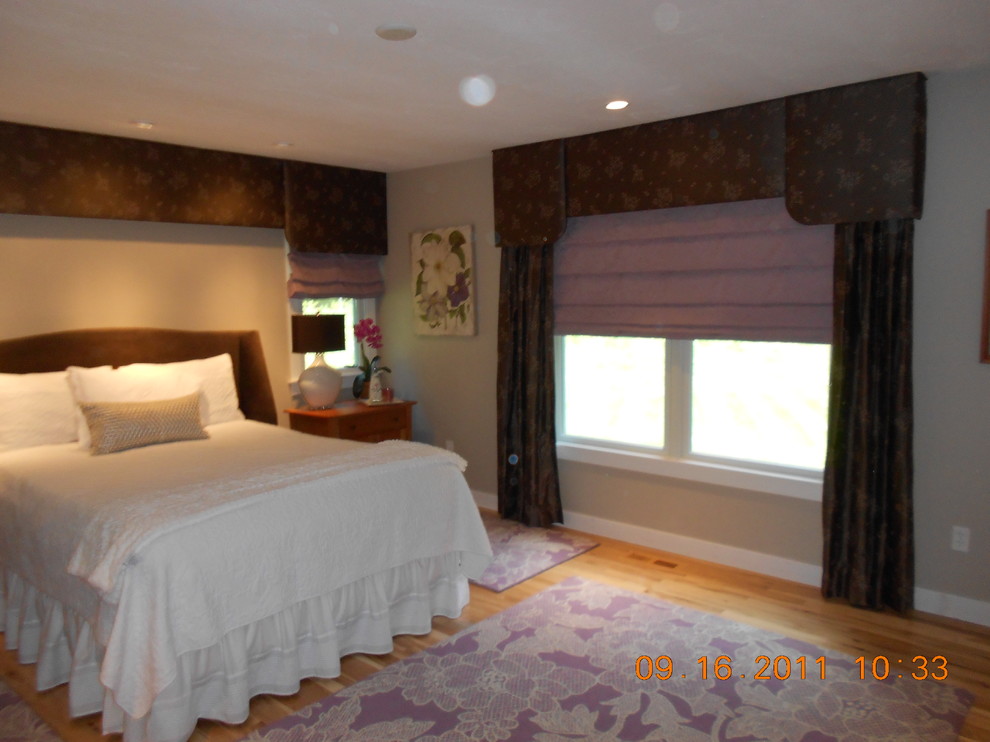Inspiration for a timeless bedroom remodel in Manchester