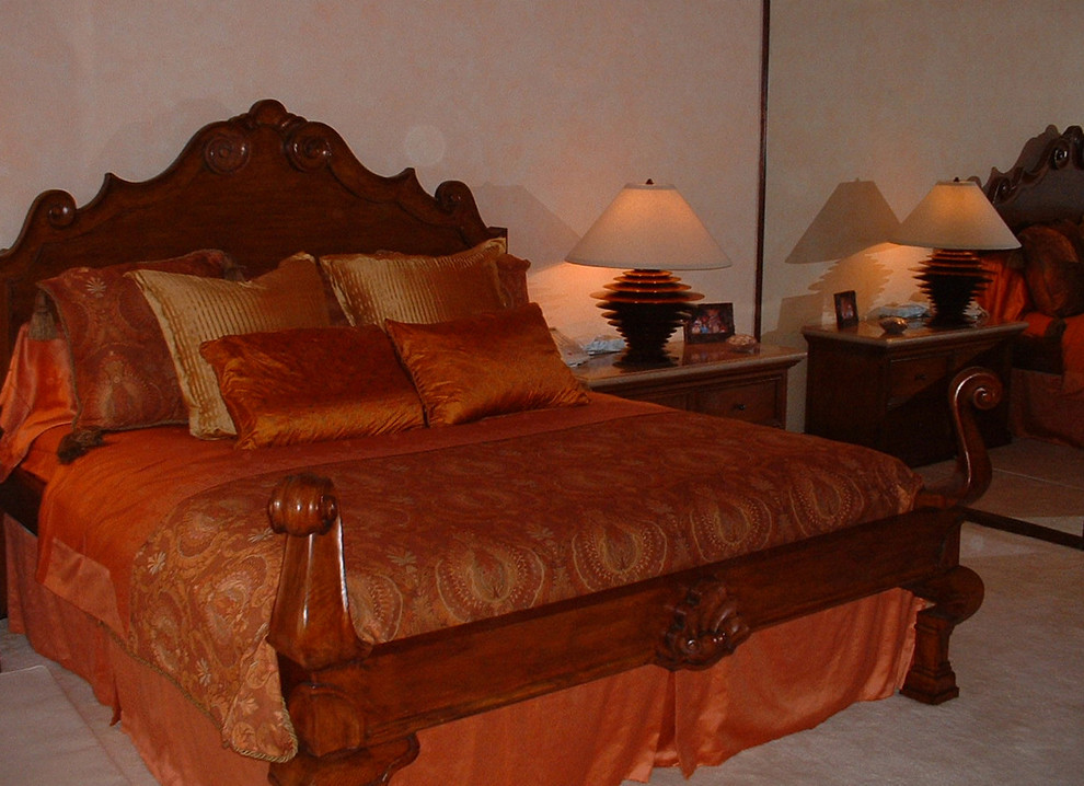 他の地域にあるトロピカルスタイルのおしゃれな寝室のレイアウト
