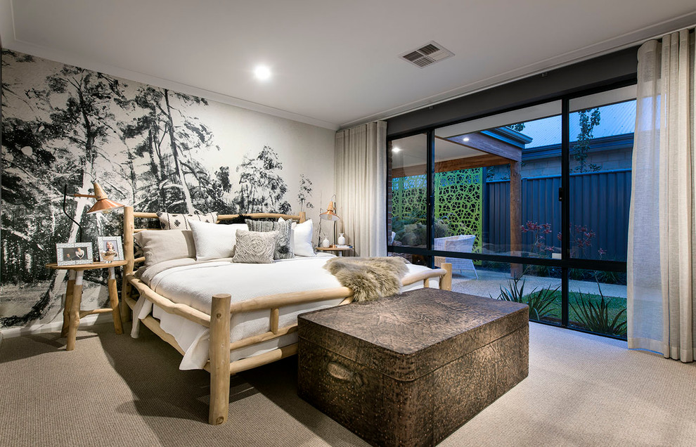 Modernes Hauptschlafzimmer ohne Kamin mit weißer Wandfarbe und Teppichboden in Perth