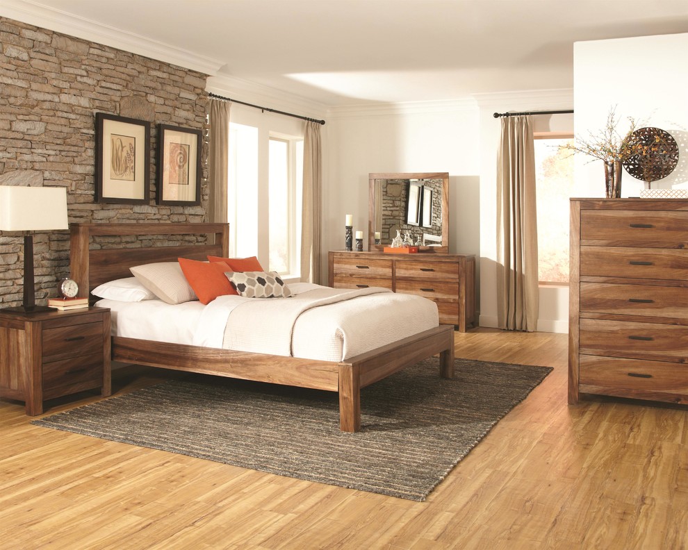 Design ideas for a traditional bedroom in Minneapolis.