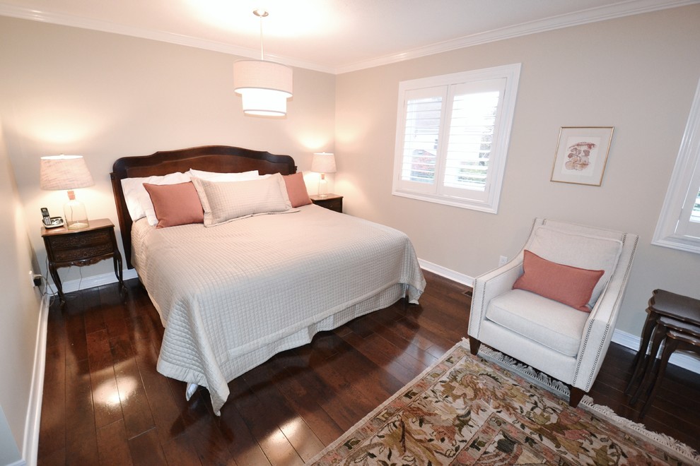 Inspiration for a timeless bedroom remodel in Ottawa