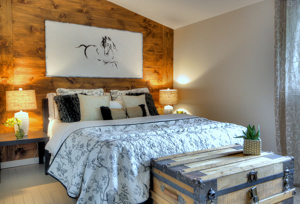 Idee per una piccola camera degli ospiti country con pareti bianche, pavimento in legno verniciato e pavimento grigio