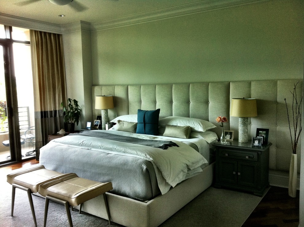 Bedroom - modern bedroom idea in Atlanta