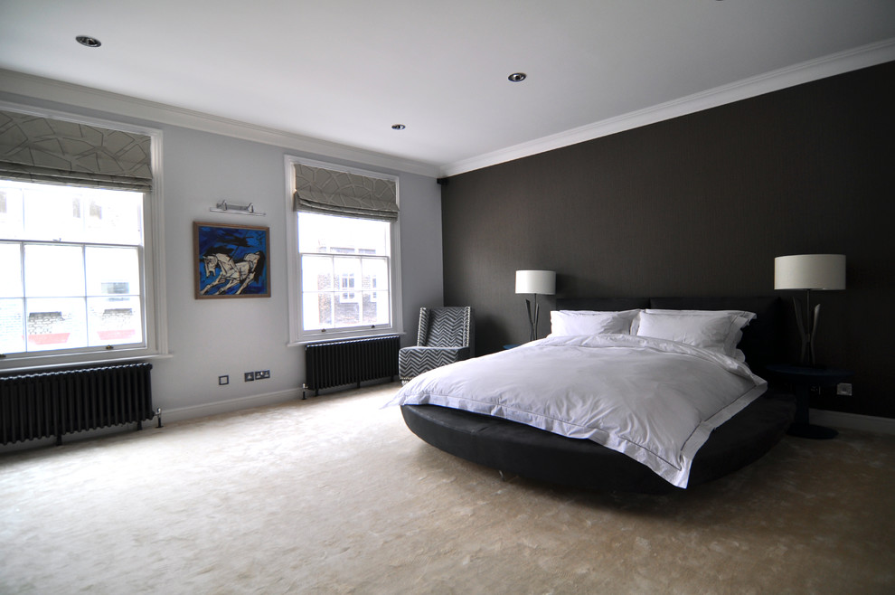 Trendy bedroom photo in London