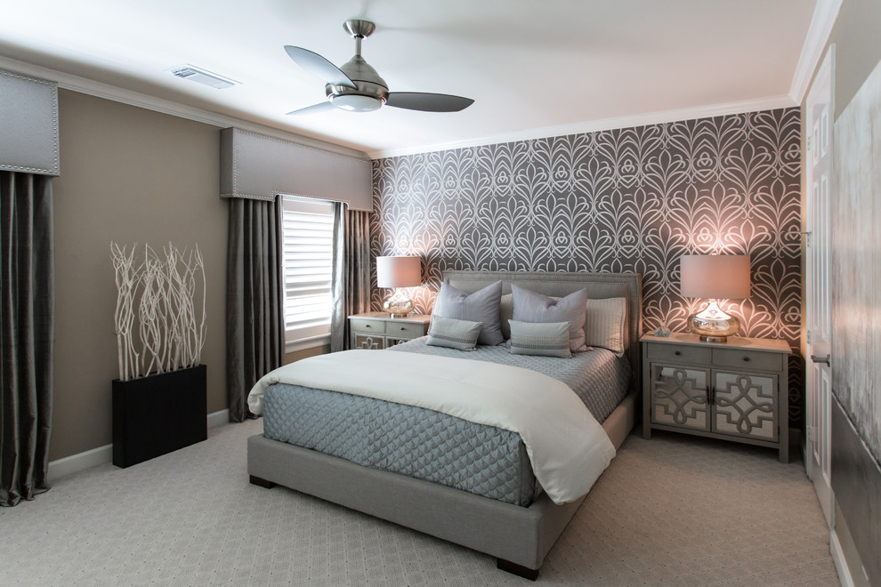 Modelo de habitación de invitados clásica renovada de tamaño medio con paredes grises y moqueta