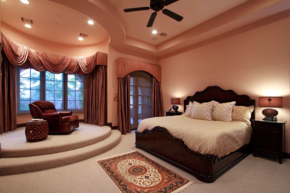 Inspiration for a classic bedroom in Phoenix.