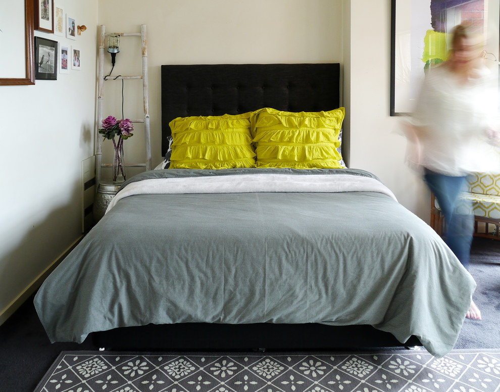 Bedroom - eclectic bedroom idea in Melbourne