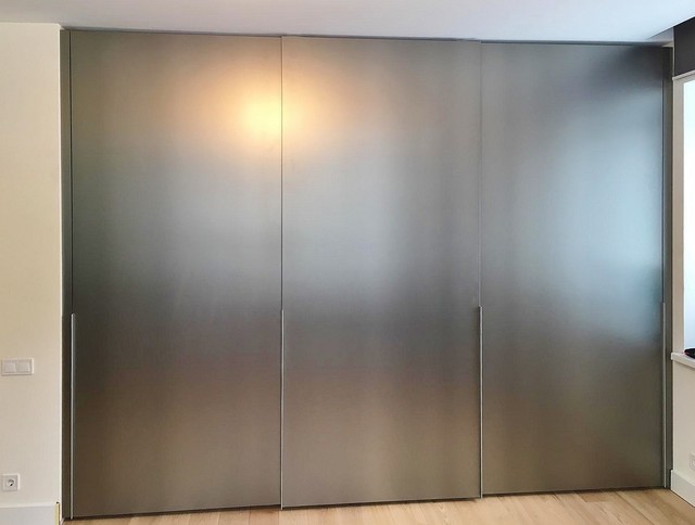 Metal sliding door wardrobe outlet
