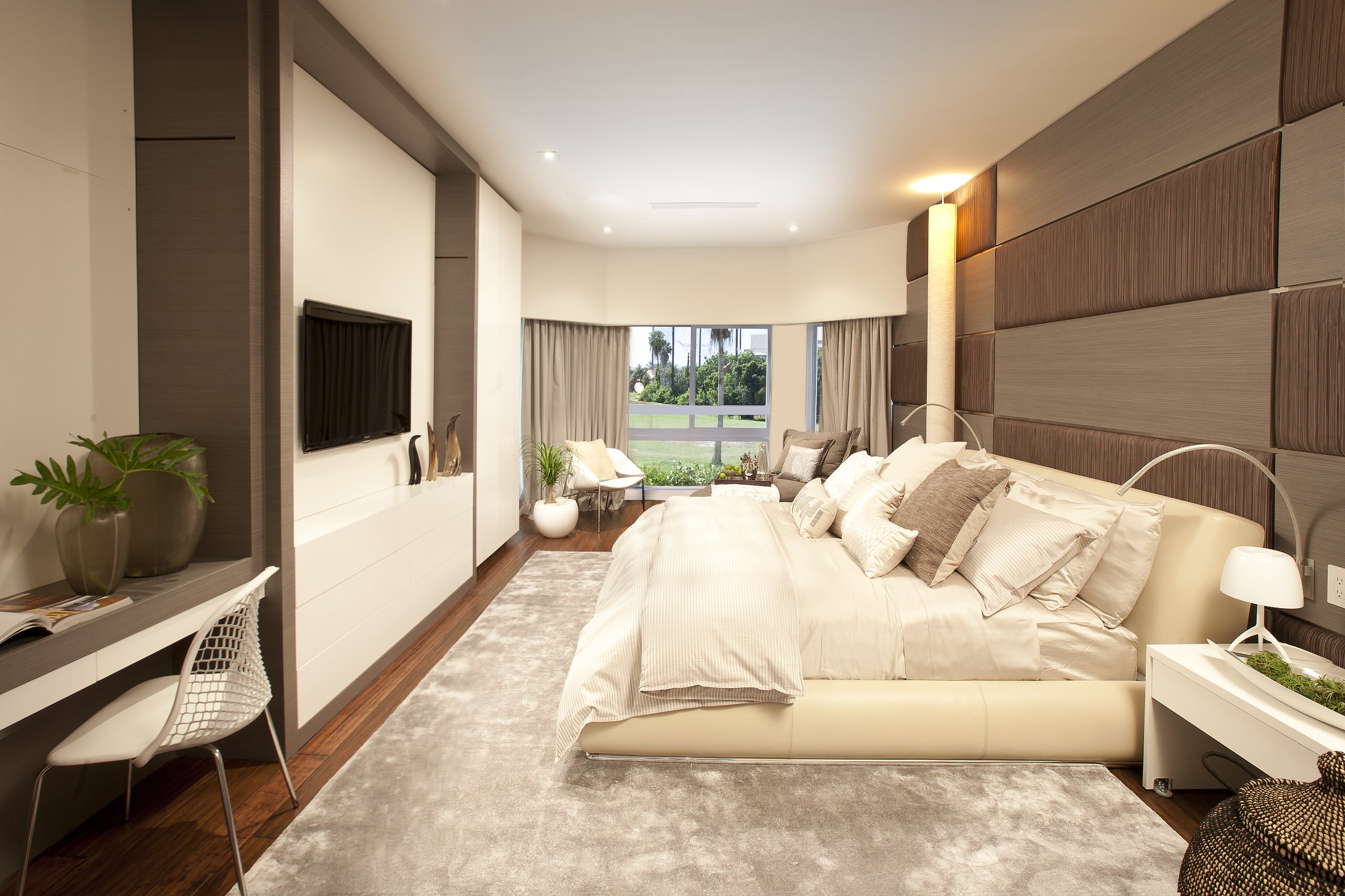Long And Narrow Bedrooms Houzz