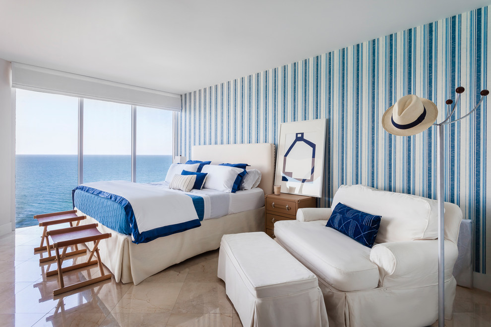 マイアミにあるビーチスタイルのおしゃれな寝室