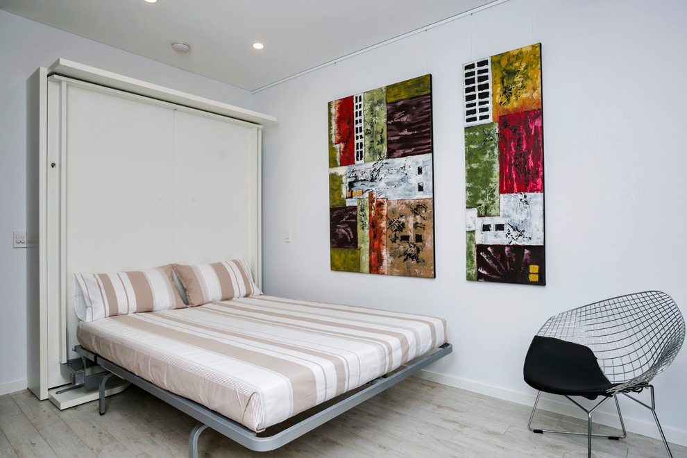 Bedroom - contemporary bedroom idea in Sydney