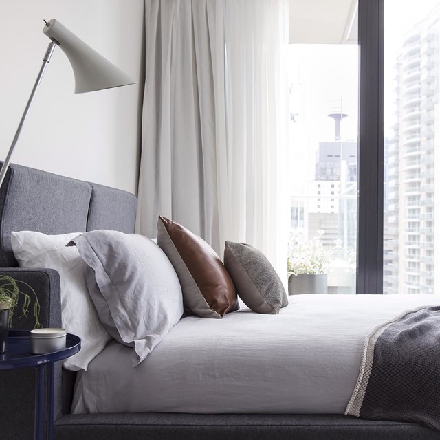 Minimalist Bedroom Design Ideas For Small Rooms | DesignCafe - Minimalist Master Bedroom Furniture Restoration