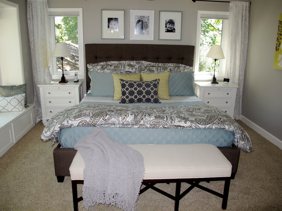 Example of a classic bedroom design in Portland