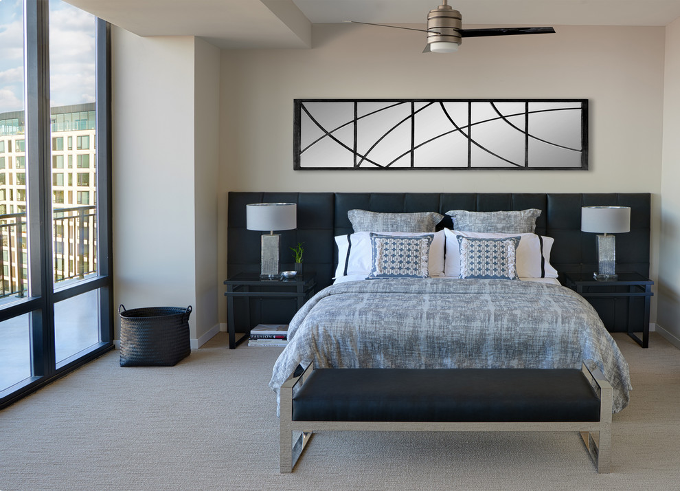 Idée de décoration pour une chambre minimaliste de taille moyenne avec un mur gris et aucune cheminée.