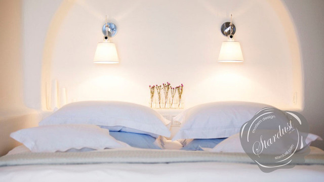 Modern Bedroom Design with Artemide Tolomeo Wall Lamps - Moderno - Camera  da Letto - New York - di Stardust Modern Design | Houzz