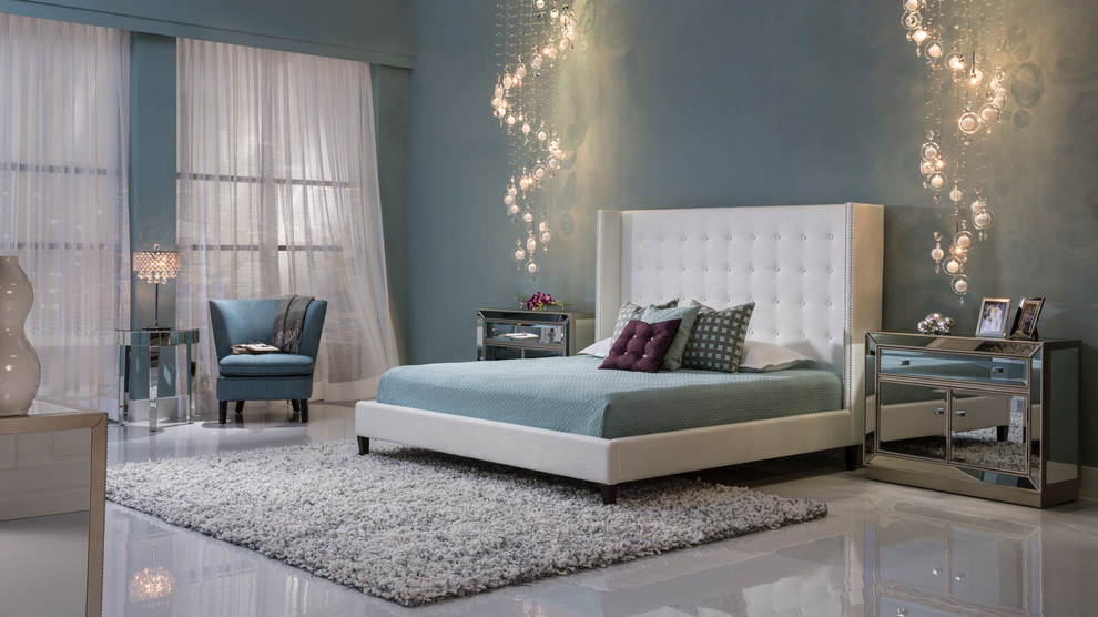 Пример оригинального дизайна: большая спальня на антресоли в стиле модернизм с серыми стенами и полом из керамической плитки