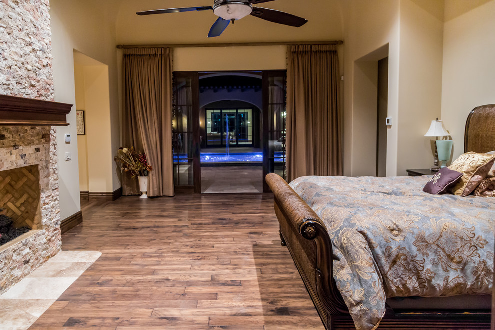 Santa Fe architects Farmhouse Bedroom Albuquerque by Fratantoni Design / Residential