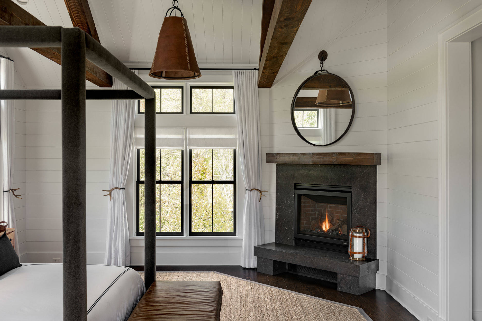 75 Beautiful Bedroom With A Stone Fireplace Pictures Ideas July 2021 Houzz