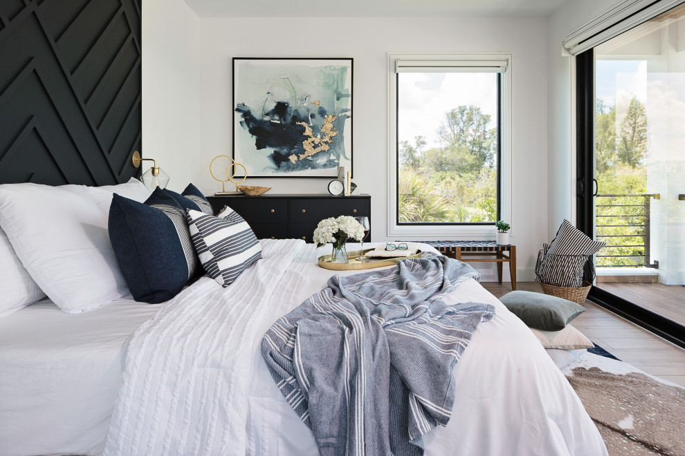 Inspiration for a modern bedroom remodel in Tampa