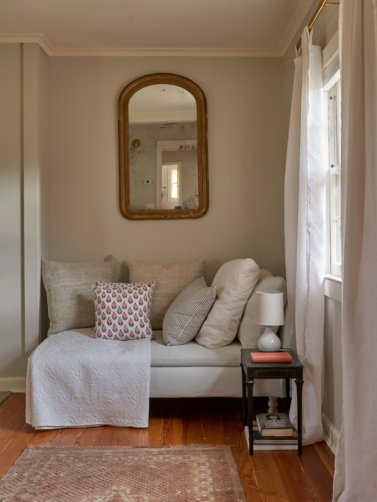 Inspiration for a cottage bedroom remodel in Bridgeport