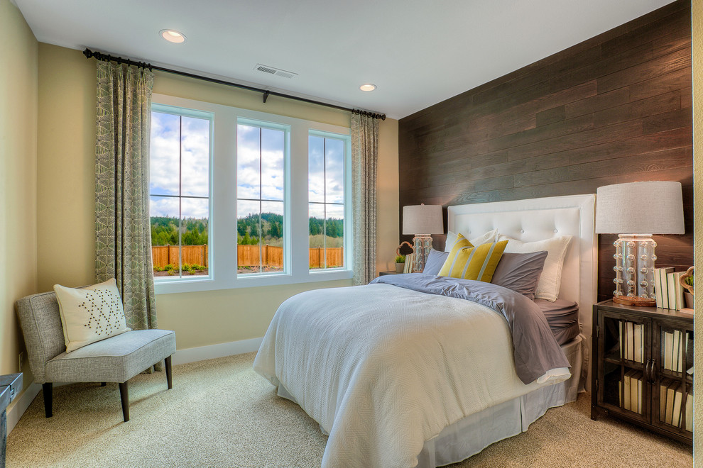 Classic guest bedroom in Seattle with beige walls, carpet and no fireplace.