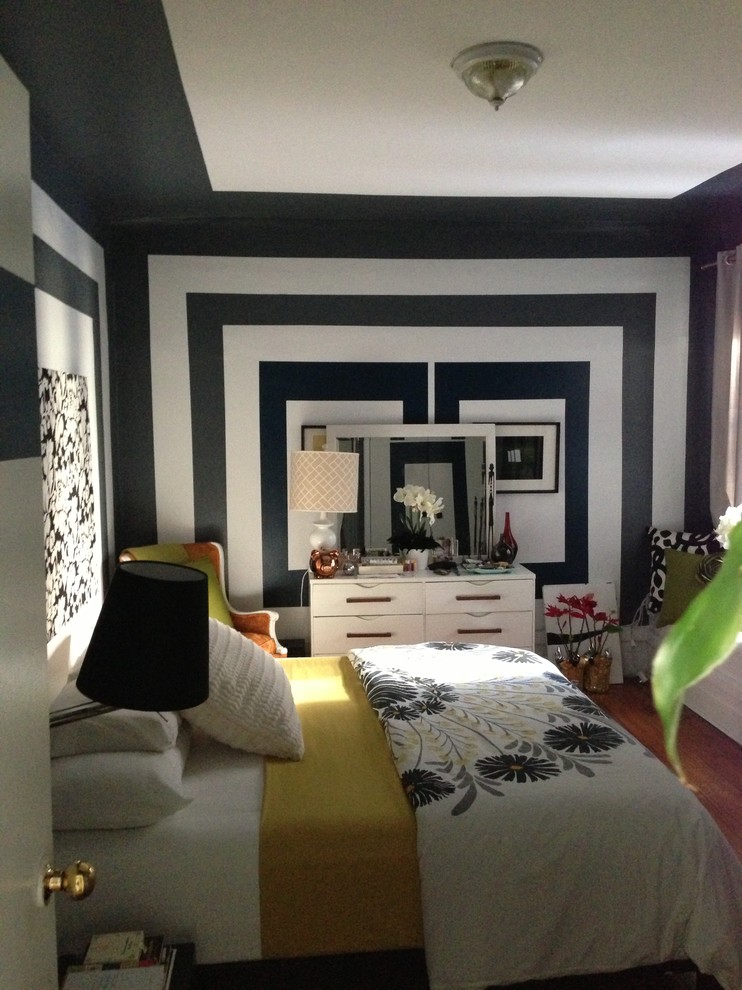 MRH Interior: Graphic Paint Design Bedroom - Contemporary - Bedroom
