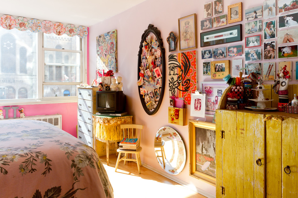 Design ideas for a bohemian bedroom in New York.